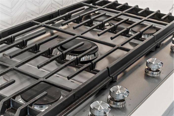 Image No.12-5 Bed House for sale