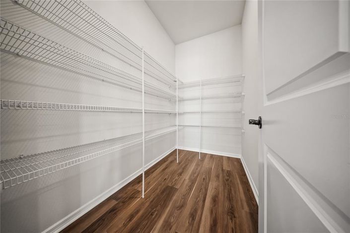 Image No.16-5 Bed House for sale