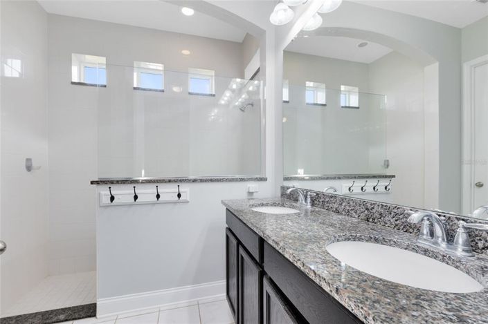 Image No.12-Maison de 4 chambres à vendre à Saint John