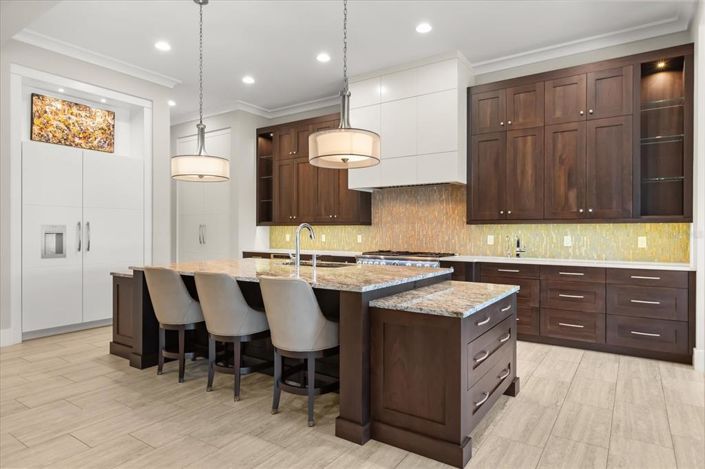 Image No.13-5 Bed House for sale