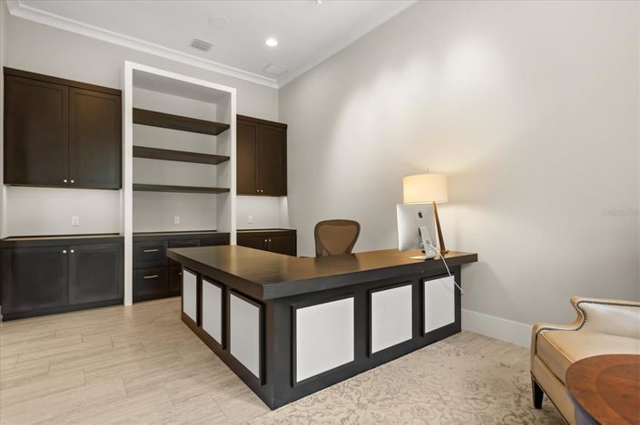 Image No.25-5 Bed House for sale