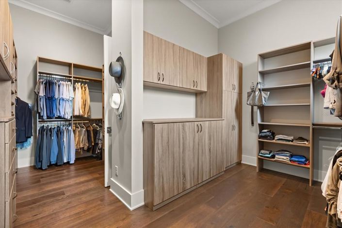 Image No.28-5 Bed House for sale