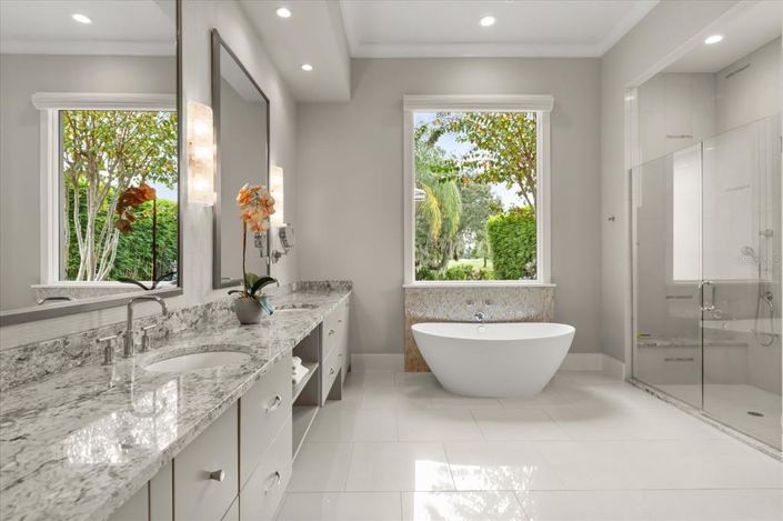 Image No.29-5 Bed House for sale