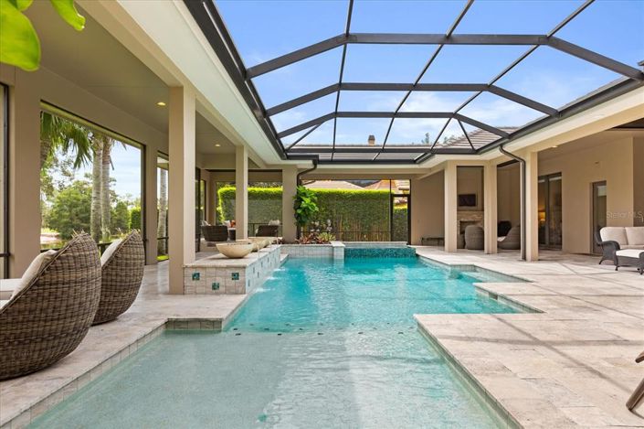 Image No.3-5 Bed House for sale