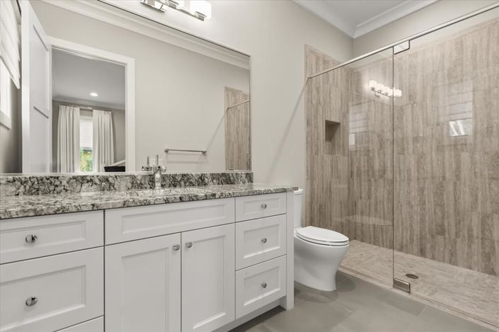 Image No.35-5 Bed House for sale