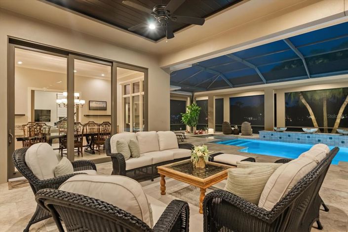 Image No.55-5 Bed House for sale