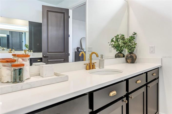 Image No.27-3 Bed House for sale