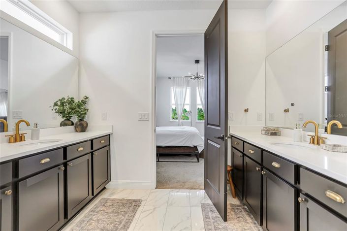 Image No.28-3 Bed House for sale