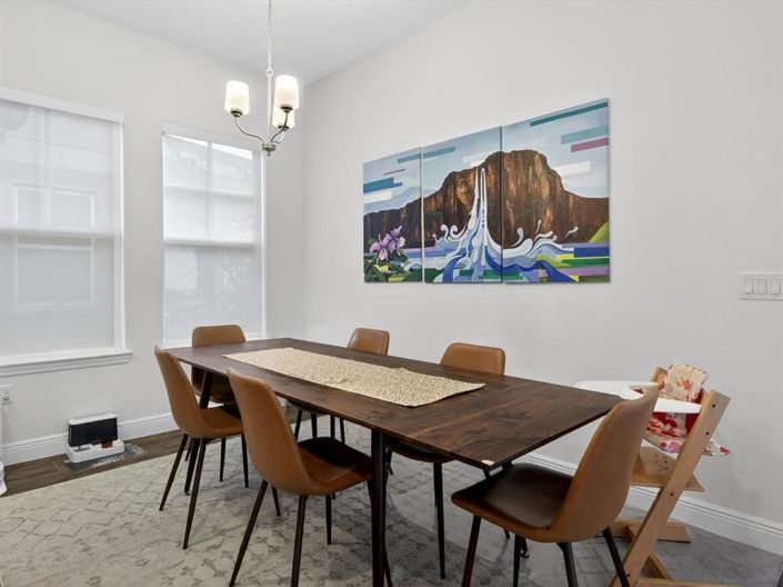 Image No.11-3 Bed House for sale