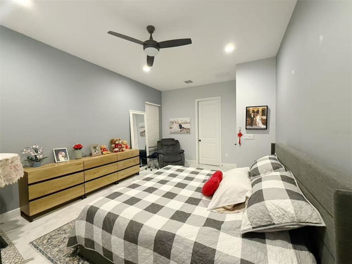 Image No.23-6 Bed House for sale