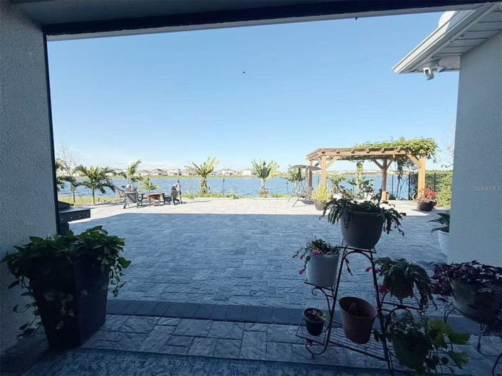 Image No.54-6 Bed House for sale