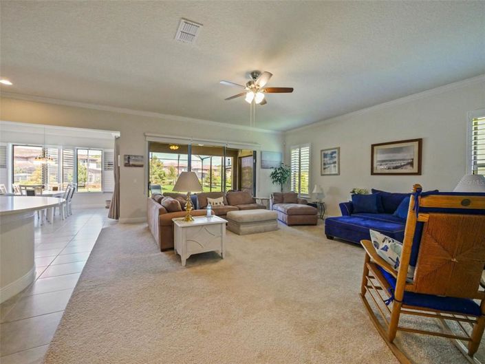 Image No.21-6 Bed House for sale