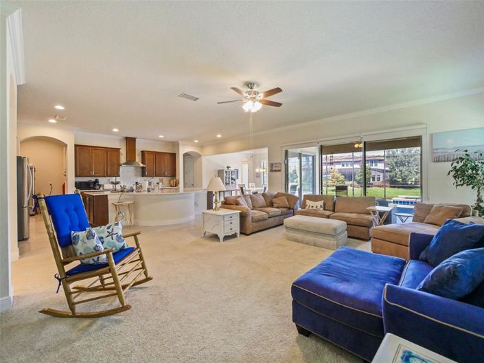 Image No.22-6 Bed House for sale