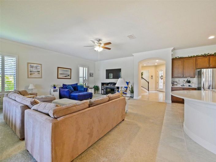 Image No.24-6 Bed House for sale