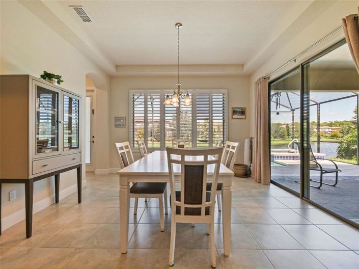 Image No.30-6 Bed House for sale