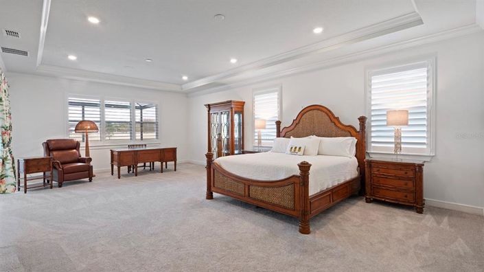 Image No.17-6 Bed House for sale