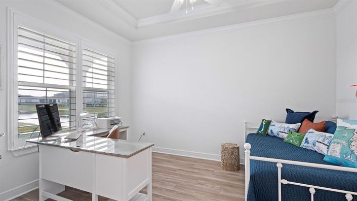 Image No.28-6 Bed House for sale