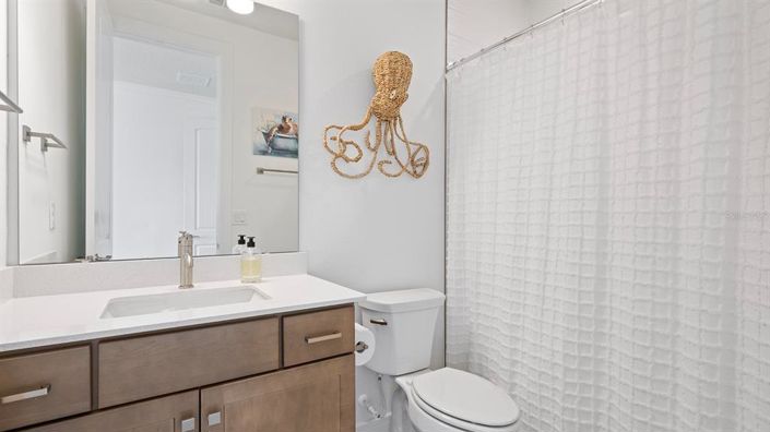 Image No.41-6 Bed House for sale