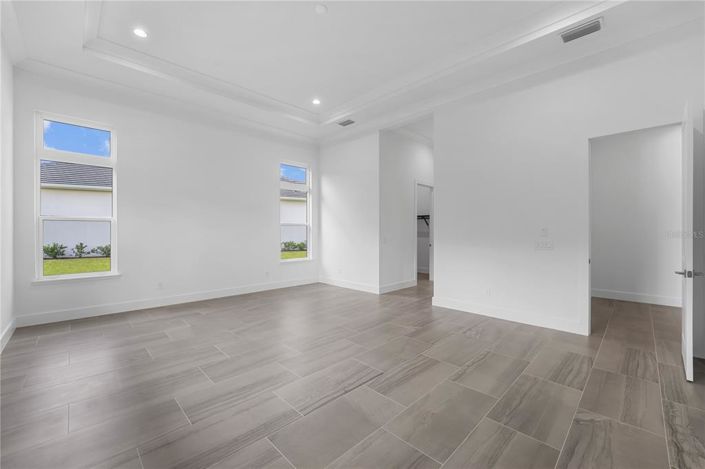 Image No.23-6 Bed House for sale