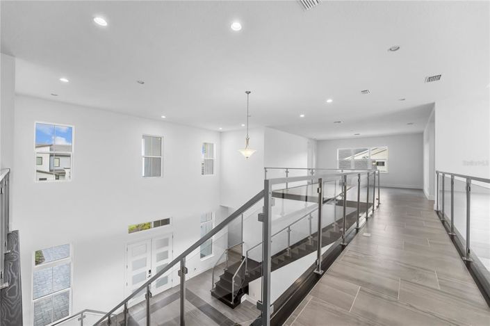 Image No.29-6 Bed House for sale