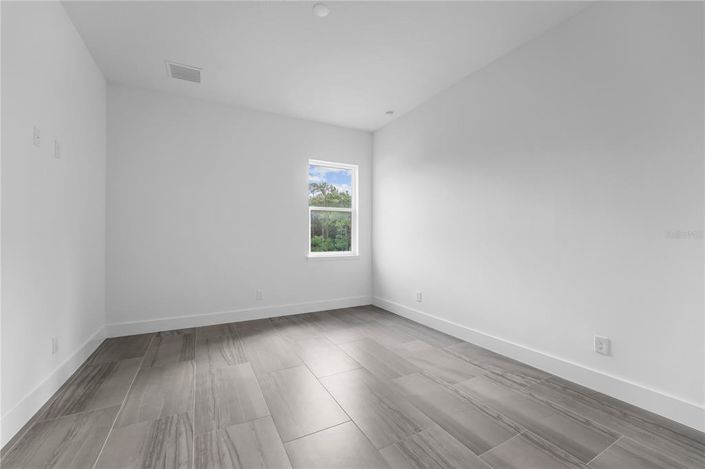 Image No.33-6 Bed House for sale