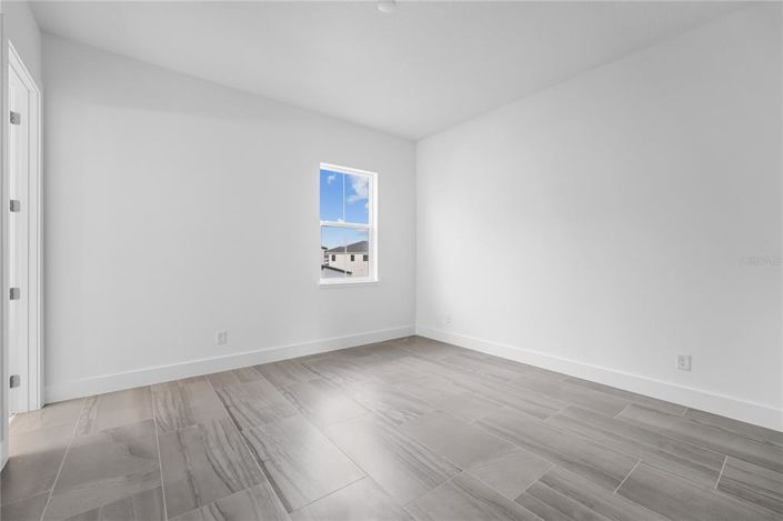 Image No.36-6 Bed House for sale