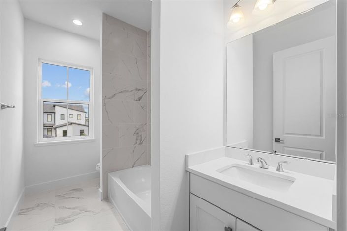 Image No.44-6 Bed House for sale