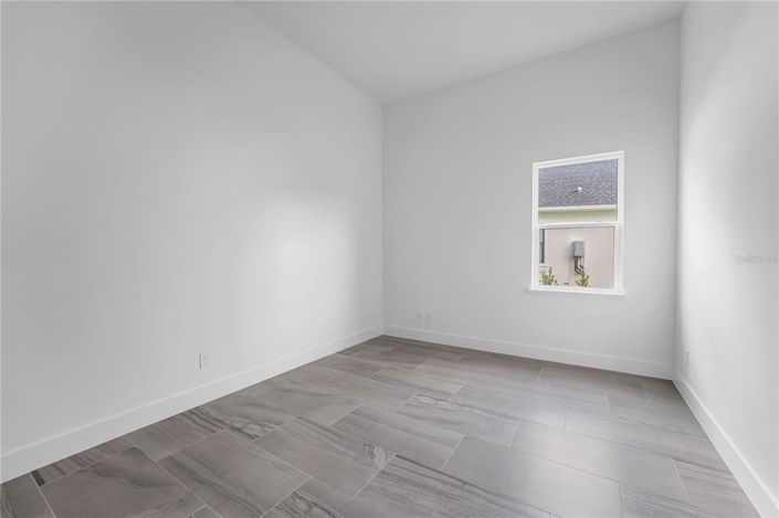 Image No.45-6 Bed House for sale