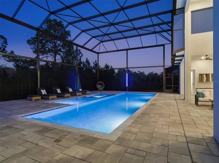 Image No.10-5 Bed House for sale