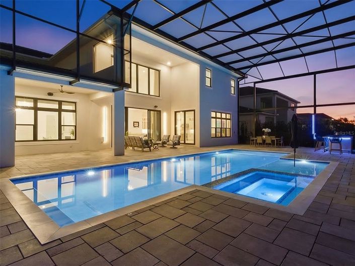 Image No.13-5 Bed House for sale