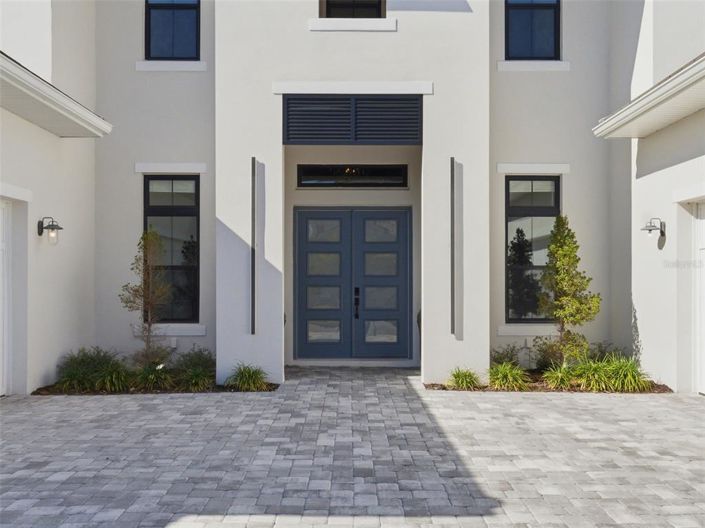 Image No.16-5 Bed House for sale