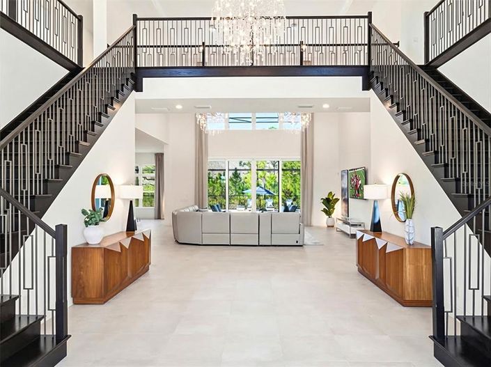 Image No.18-5 Bed House for sale