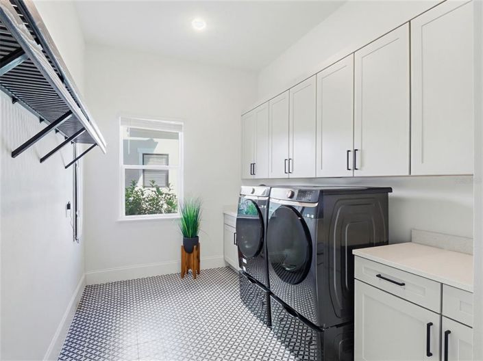 Image No.22-5 Bed House for sale