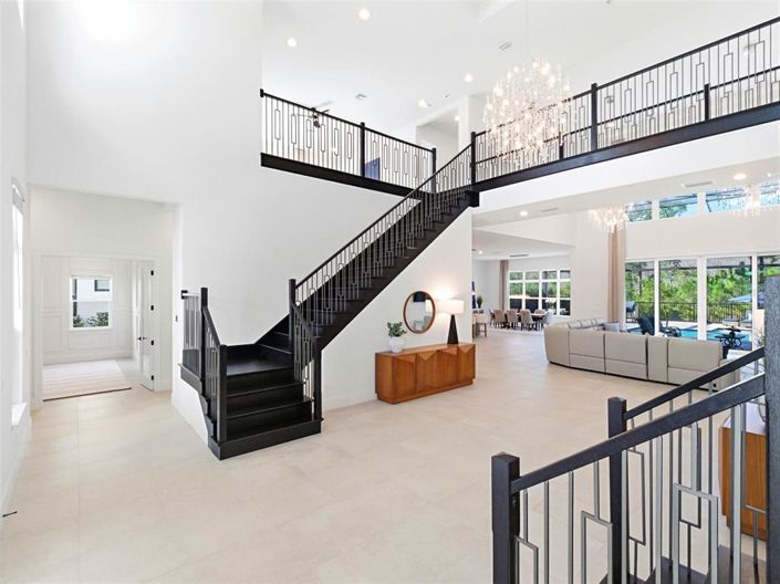 Image No.23-5 Bed House for sale