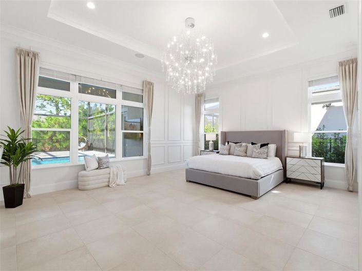 Image No.45-5 Bed House for sale