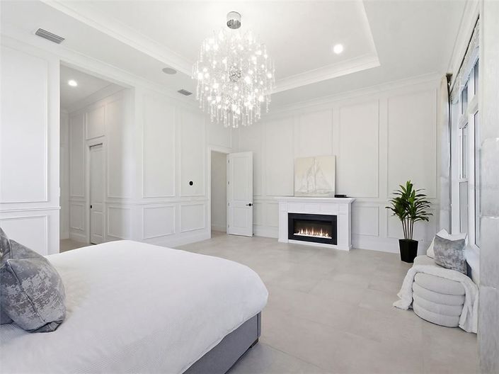 Image No.48-5 Bed House for sale