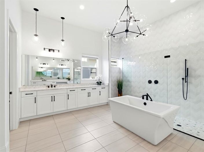 Image No.52-5 Bed House for sale