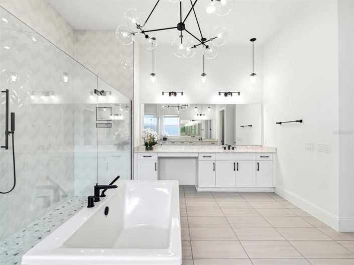 Image No.53-5 Bed House for sale