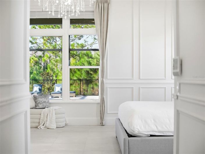 Image No.56-5 Bed House for sale