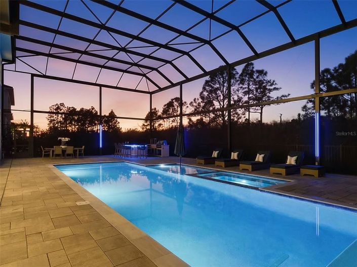 Image No.7-5 Bed House for sale