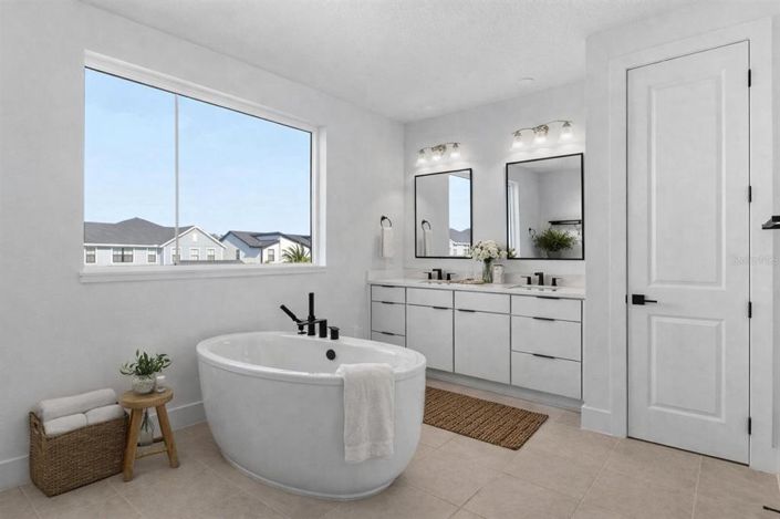 Image No.30-4 Bed House for sale