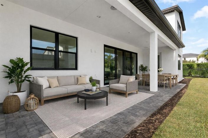 Image No.54-4 Bed House for sale