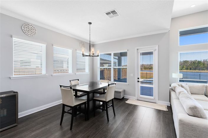 Image No.11-5 Bed House for sale