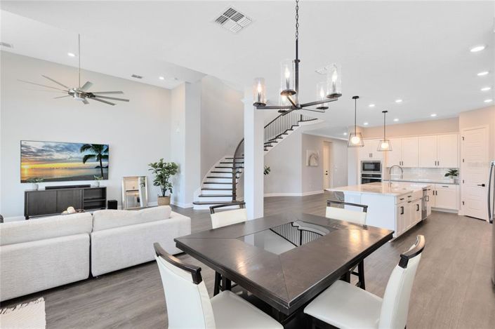 Image No.12-5 Bed House for sale