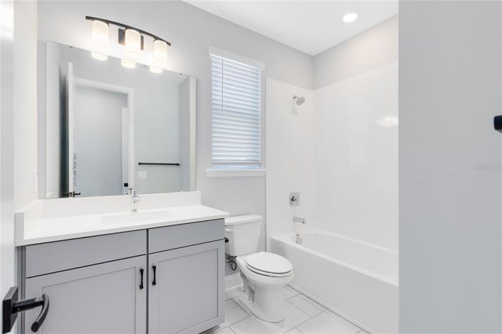 Image No.35-5 Bed House for sale