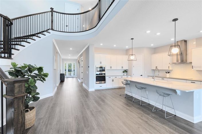 Image No.5-5 Bed House for sale