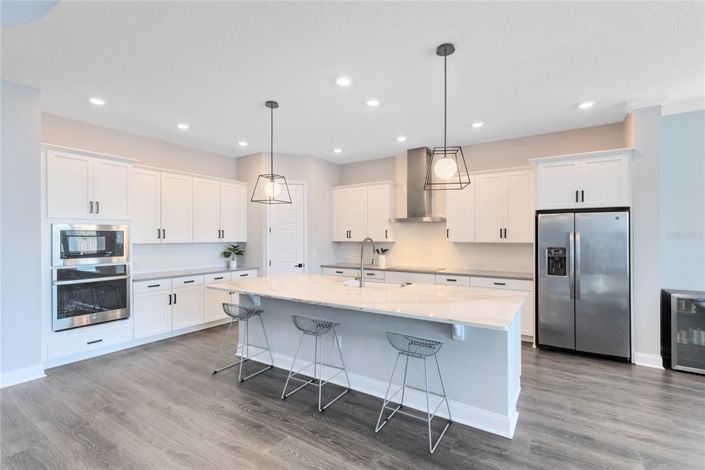 Image No.6-5 Bed House for sale