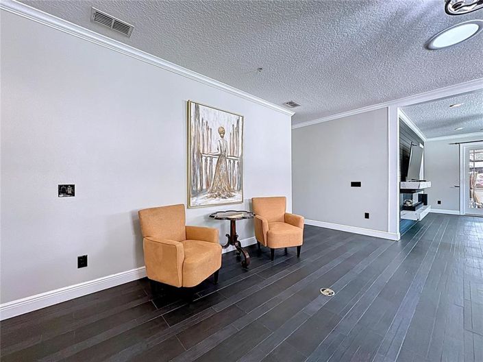 Image No.21-3 Bed House for sale