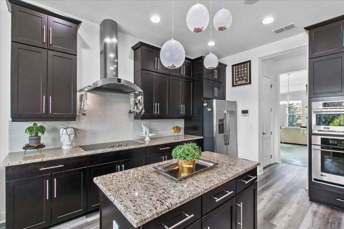 Image No.14-4 Bed House for sale