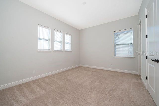 Image No.24-5 Bed House for sale